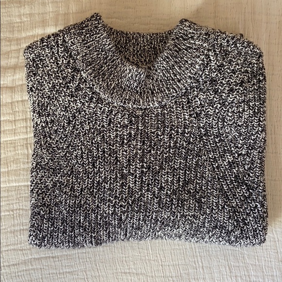 H&M Black Mock Collar Sweater - Picture 7 of 8